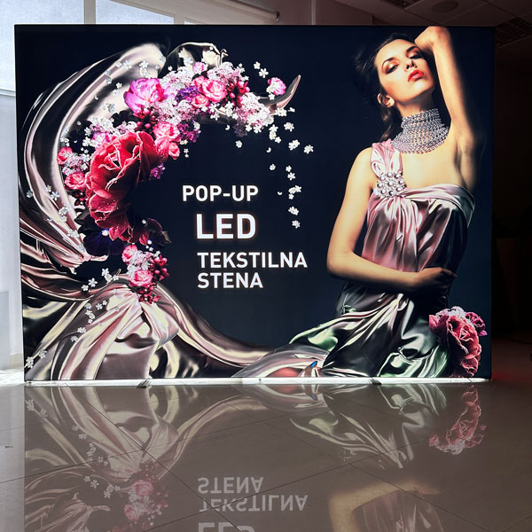 pop-up KUB tekstilna stena