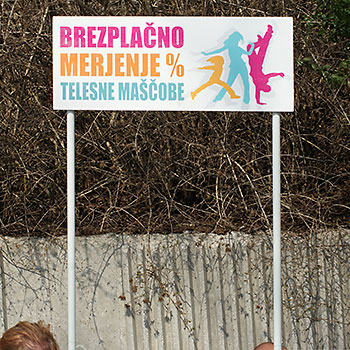 tabla za logotip na promocijski stojnici